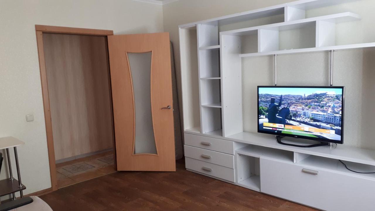 2 Комн. 5 Мест, 10 Мин. До Центра Lägenhet Kropyvnytskyj Exteriör bild